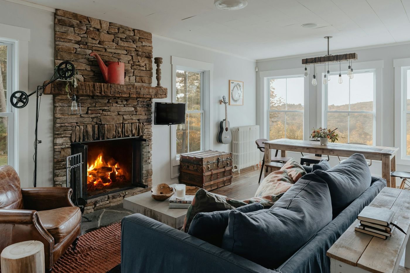 Affordable farmhouse decor details: wooden accents and cream textiles
